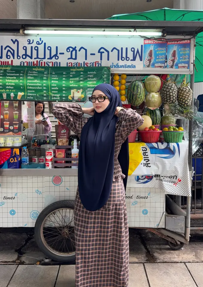 ไซร่า มิเรอร์ ภาพเดี่ยวครีเอเตอร์ไทย
